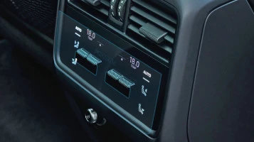 Ochronne szkło Pixsel na panel klimatyzacji tylnej PORSCHE CAYENNE - 8.6“ 2023 -