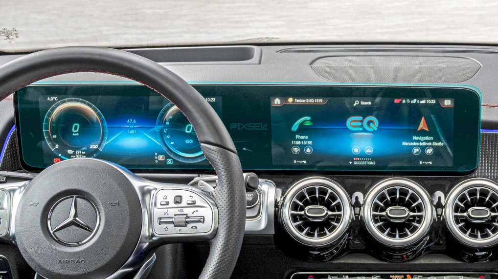 Ochronne szkło Pixsel na deskę rozdzielczą MERCEDES BENZ EQB - 24.7“ 2021 - 2023