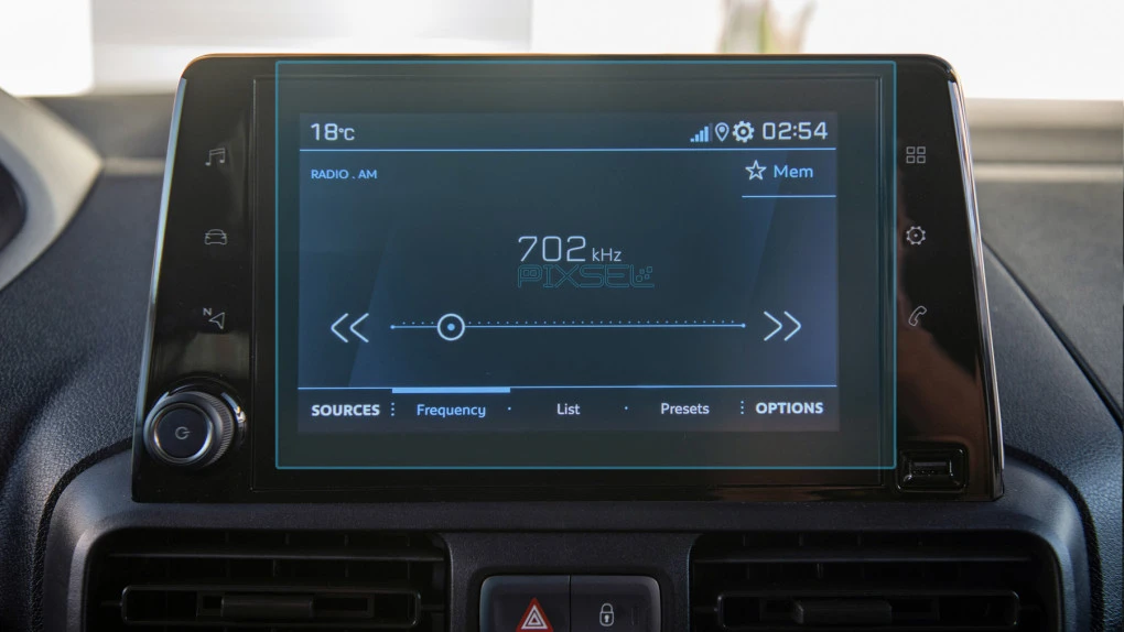 Защитное стекло Pixsel на монитор PEUGEOT PARTNER - 9.4“ 2018 -