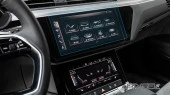 Ochronne szkło Pixsel na monitor AUDI E-TRON - 11.3“ 2018 - 2022