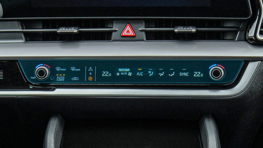 Ochronne szkło Pixsel na panel klimatyzacji KIA SPORTAGE - 14“ 2022 - 2024