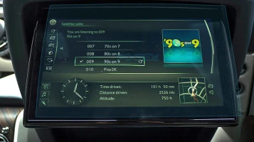 Ochronne szkło Pixsel na  monitor tylny ROLLS ROYCE CULLINAN - 13.4“ 2018 - 2024