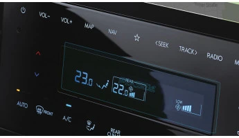 Ochronne szkło Pixsel na panel klimatyzacji HYUNDAI STARIA - 4.9“ 2021 -