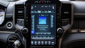 Ochronne szkło Pixsel na monitor DODGE RAM 1500 - 12“ 2021 - 2024