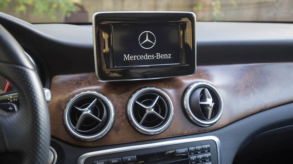 Защитное стекло Pixsel на монитор MERCEDES BENZ GLA-CLASS - 6.9“ 2014 - 2017