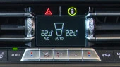 Ochronne szkło Pixsel na panel klimatyzacji BMW 4 / M4 - 2.9“ 2020 - 2023 (G22, G23, G26, G82, G83)