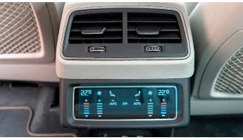 Ochronne szkło Pixsel na panel klimatyzacji tylnej AUDI E-TRON - 6.6“ 2018 - 2022