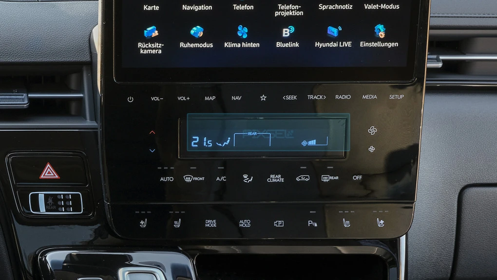 Ochronne szkło Pixsel na panel klimatyzacji HYUNDAI STARIA - 5.7“ 2021 -