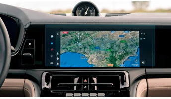 Ochronne szkło Pixsel na monitor PORSCHE PANAMERA - 13.7“ 2024 -