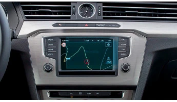 Захисне скло Pixsel на монітор VOLKSWAGEN PASSAT - 6.5“ 2015 - 2019 (B8)