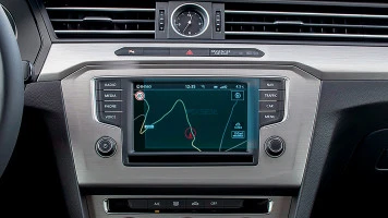 Захисне скло Pixsel на монітор VOLKSWAGEN PASSAT - 6.5“ 2015 - 2019 (B8)