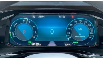 Ochronne szkło Pixsel na deskę rozdzielczą VOLKSWAGEN MULTIVAN T7 - 10“ 2021 -