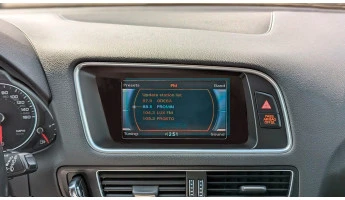 Защитное стекло Pixsel на монитор AUDI Q5 / SQ5 - 6.3“ 2012 - 2017