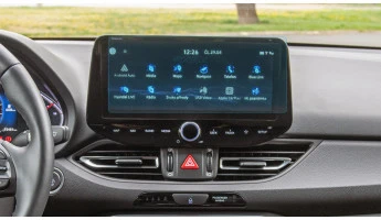 Ochronne szkło Pixsel na monitor HYUNDAI i30 - 10.9“ 2020 -