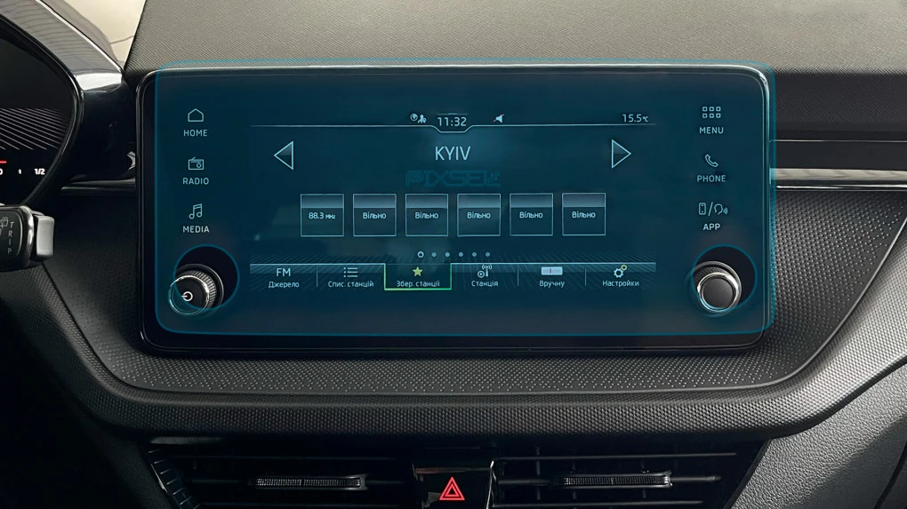 Защитное стекло Pixsel на монитор SKODA FABIA - 12.5“ 2021 -