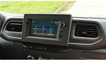 Захисне скло Pixsel на монітор RENAULT MASTER - 6.9“ 2020 - 2023