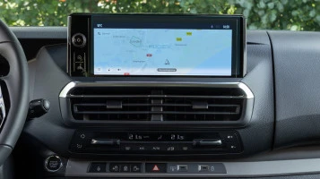 Защитное стекло Pixsel на монитор TOYOTA PROACE - 11“ 2024 -