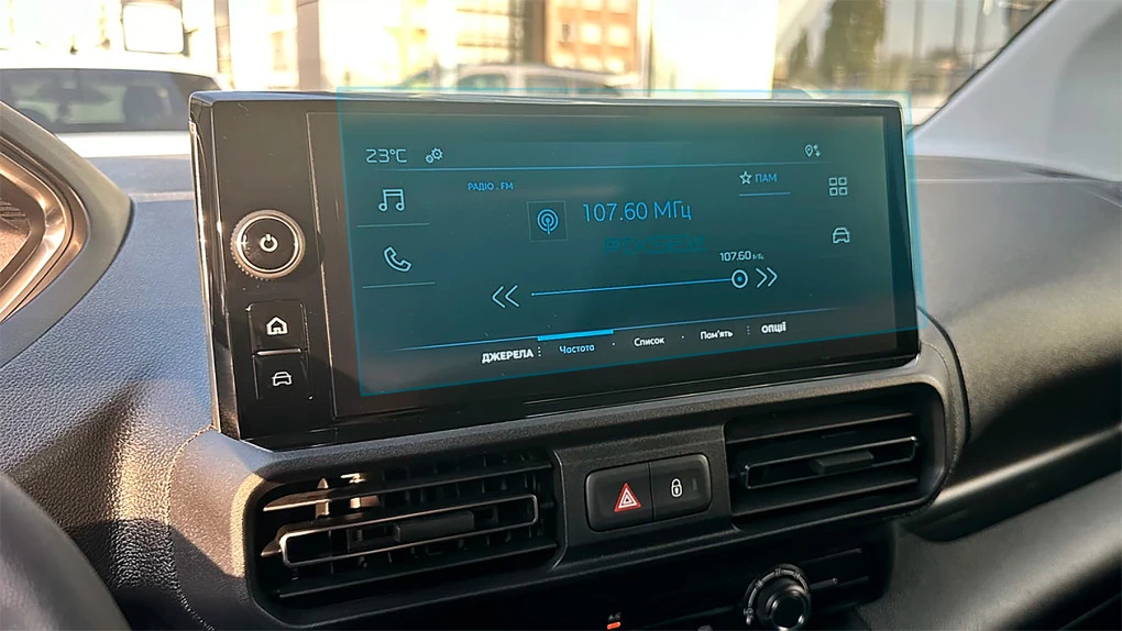 Защитное стекло Pixsel на монитор PEUGEOT PARTNER - 11.1“ 2024 -